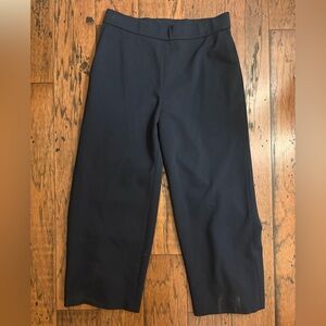 Akris punto pant, very comfy. Size US 6